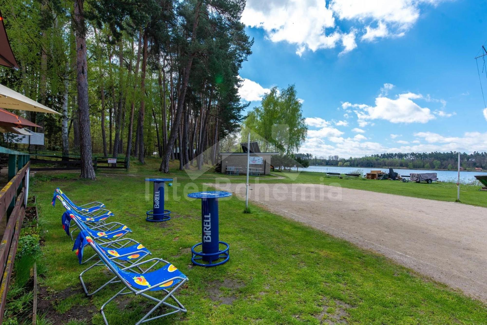 Hotel Yacht Club Bezdrev Hluboká nad Vltavou Exterior foto